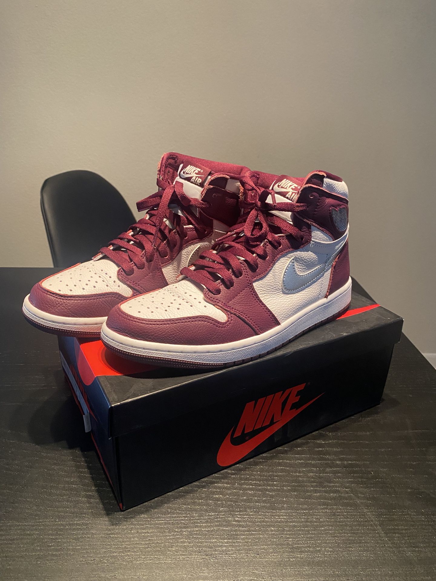 Air Jordan 1 Retro High OG 'Bordeaux'