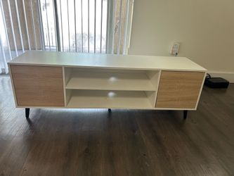 Lower living room table / Tv stand/table - mesa