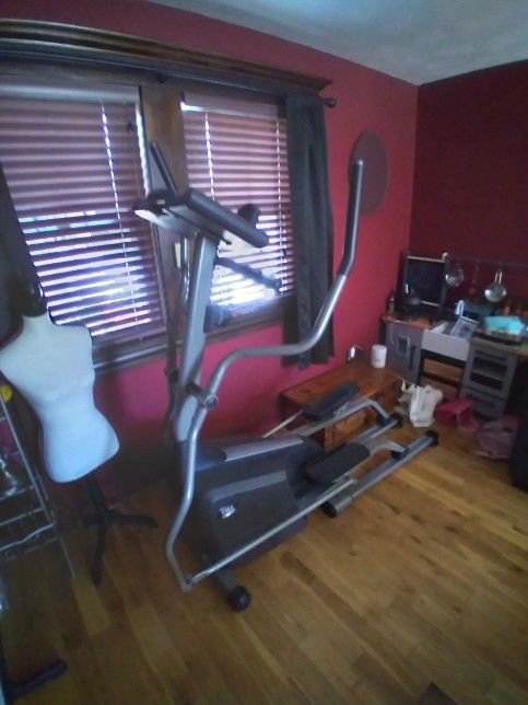 Elliptical Exercise Machine