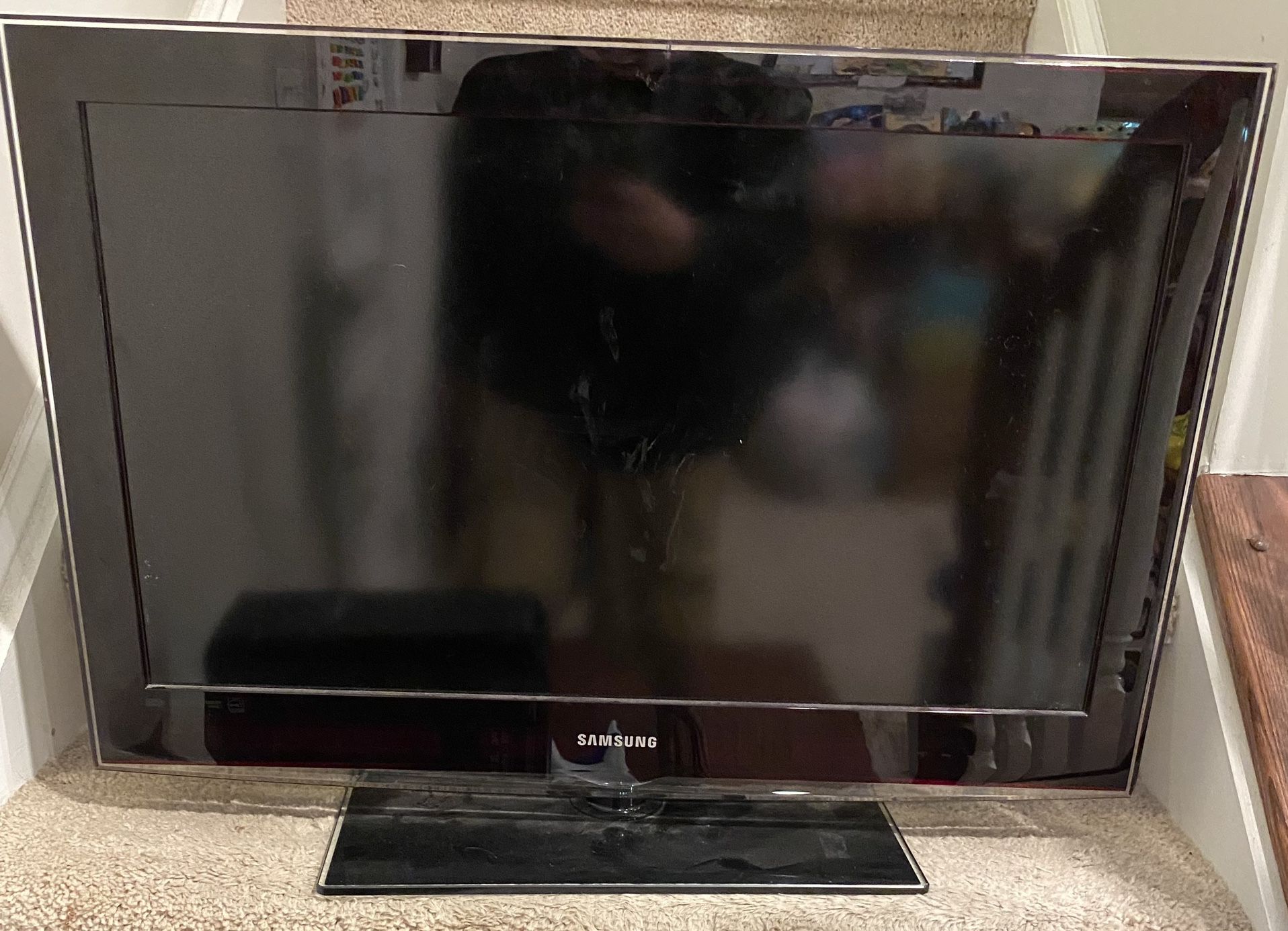 Samsung 32” TV