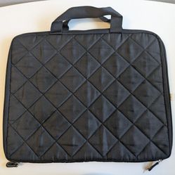 Liz Claiborne Black Quilted Laptop/Tablet Sleeve