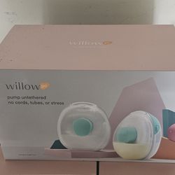 Willow Go Wearable Double Electric Breast Pump 
