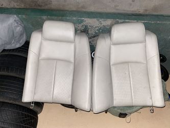 Infinity 35/37 Sedan Rear seat Cushion