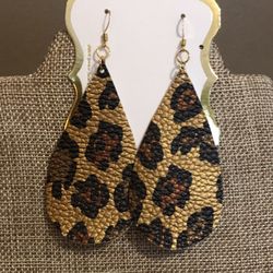 Handmade leather teardrop earrings