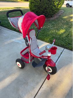 Radio flyer 4 in 1 trike in GREAT condition