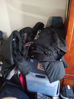 Tons of snow pants snowboarding pants jackets snow boots snowboarding boots all in great condition