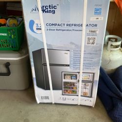 Brand New Never Opened Artic Refrigerator 