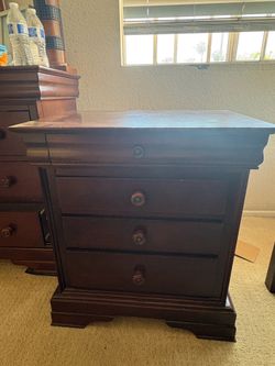 Night stand drawer