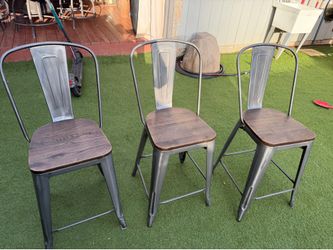 Hand made outdoor furniture/ muebles