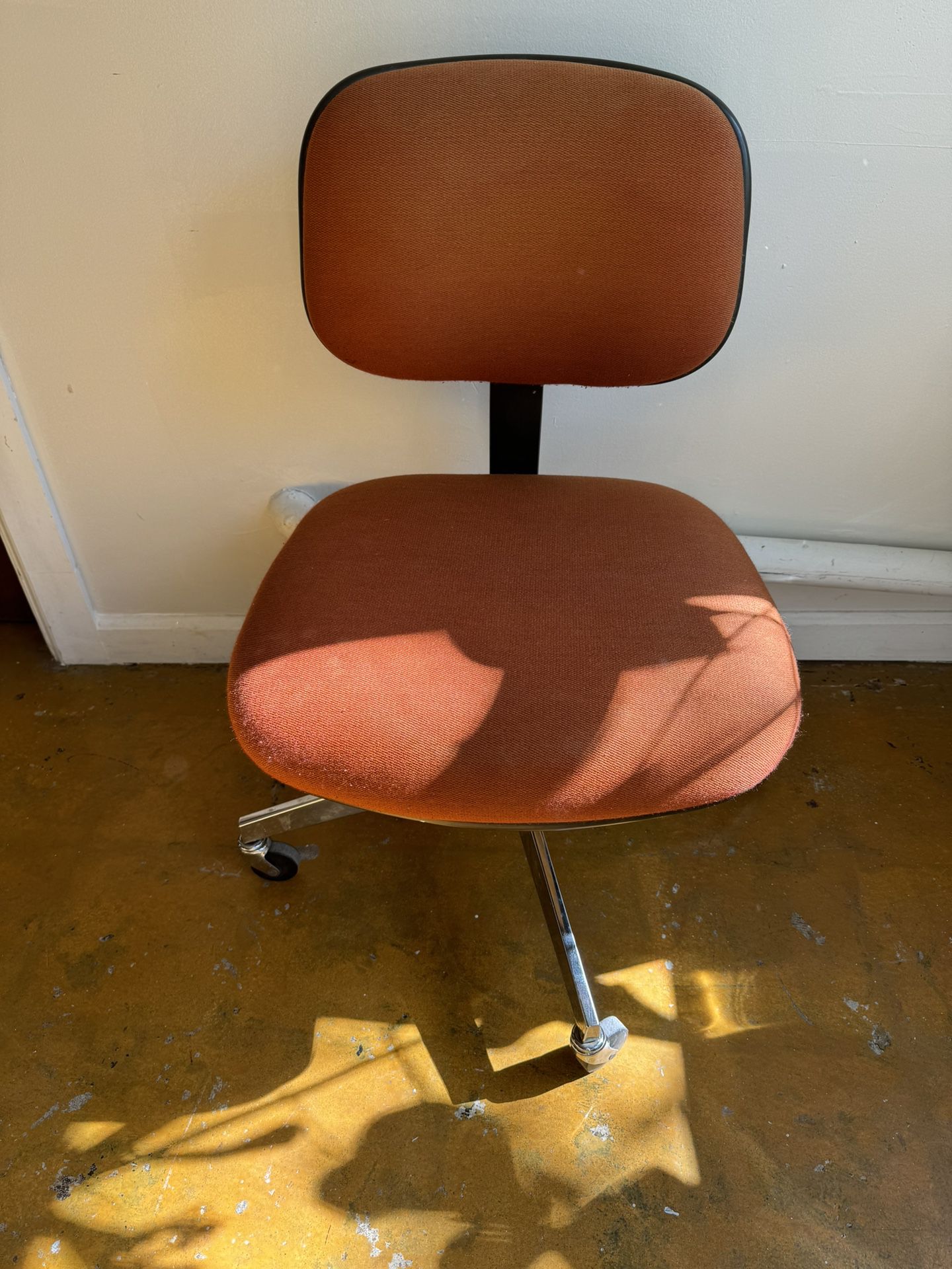 Vintage Steelcase Orange Rolling And Swivel Chair