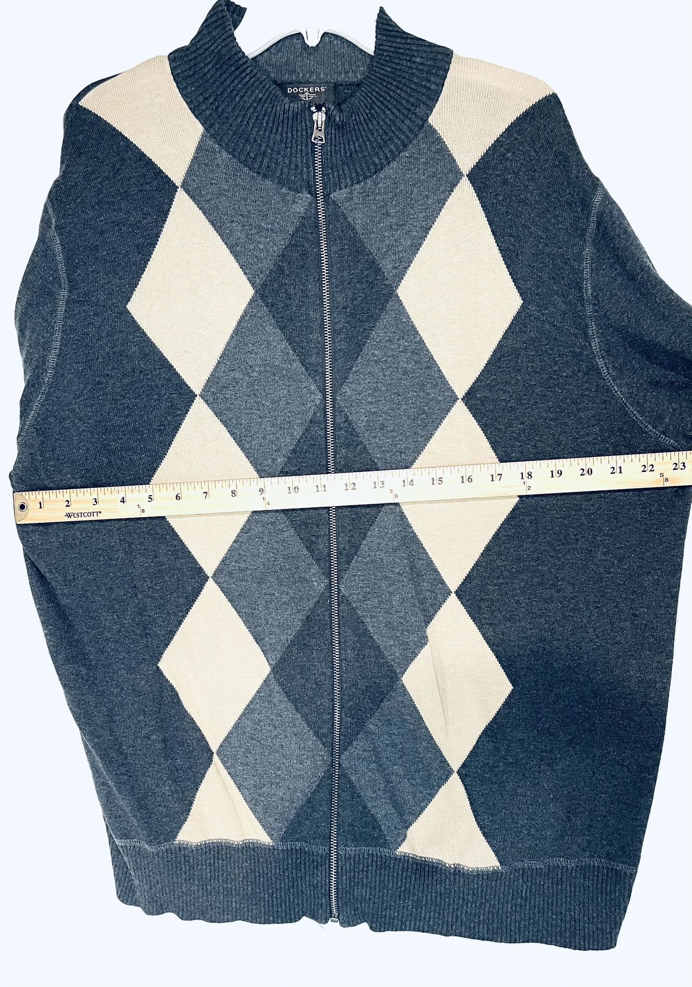 EUC Large Tan & Gray Dockers Argyle Sweater