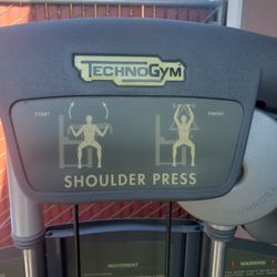 Techno Gym "Shoulder Press"