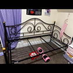 Trundle Day Bed