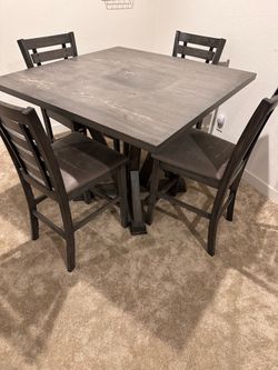 Kitchen table