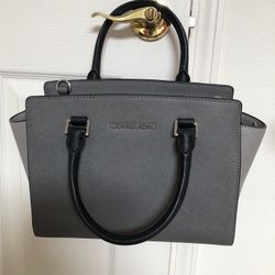 Michael Kors Hand Bag