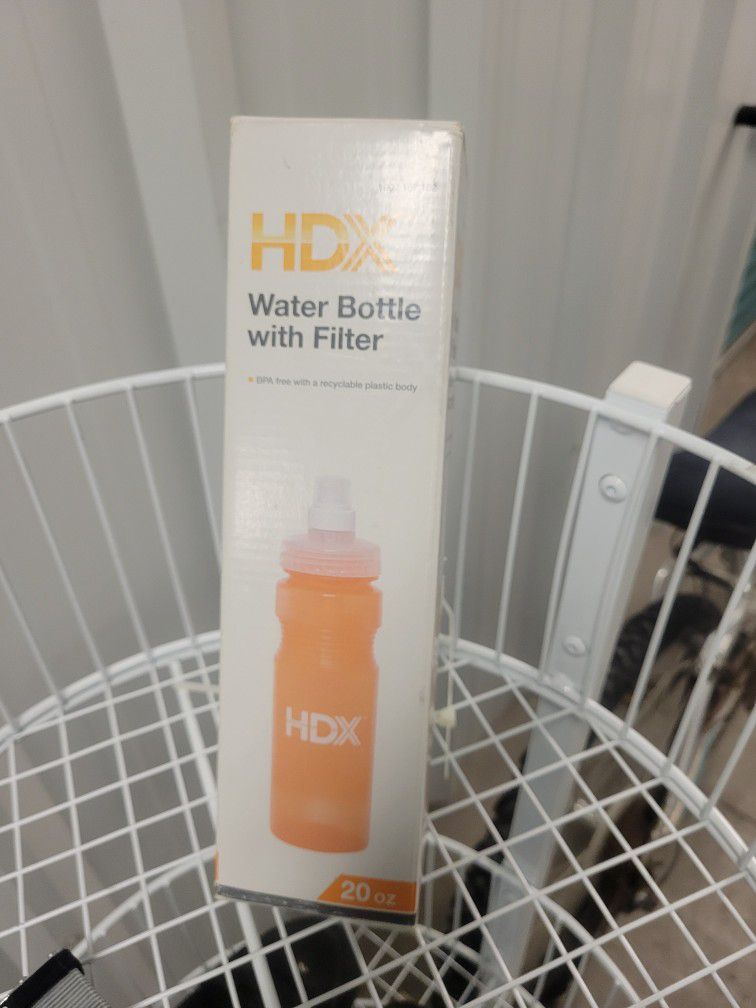 HDX Water Bottle With Filter