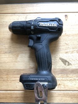 18 V Makita drill Like new