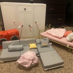 Closet And Furniture For 18” Dolls American Girl Dolls