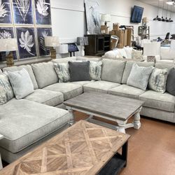 New Large Sectional 🔥🔥 IN STOCK NOW