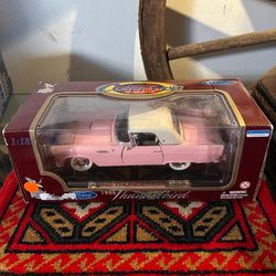 CARRITO ANTIGUO DE METAL ESCALA 1.18