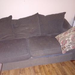 2  Pillow  Cushion Couch.