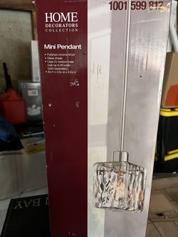 Brand New Glass Pendant Lights  Have 4  Avail 