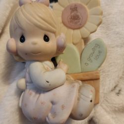 Precious Moments  A Growing Love -Authentic 