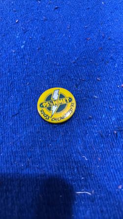 95 1/2 WMET Pinback Button 1982