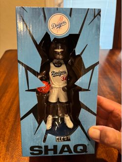 Shaq bobble head