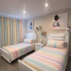 White LED Kids Bedroom Set – 2 Twin Beds + Nightstand + Mattresses 