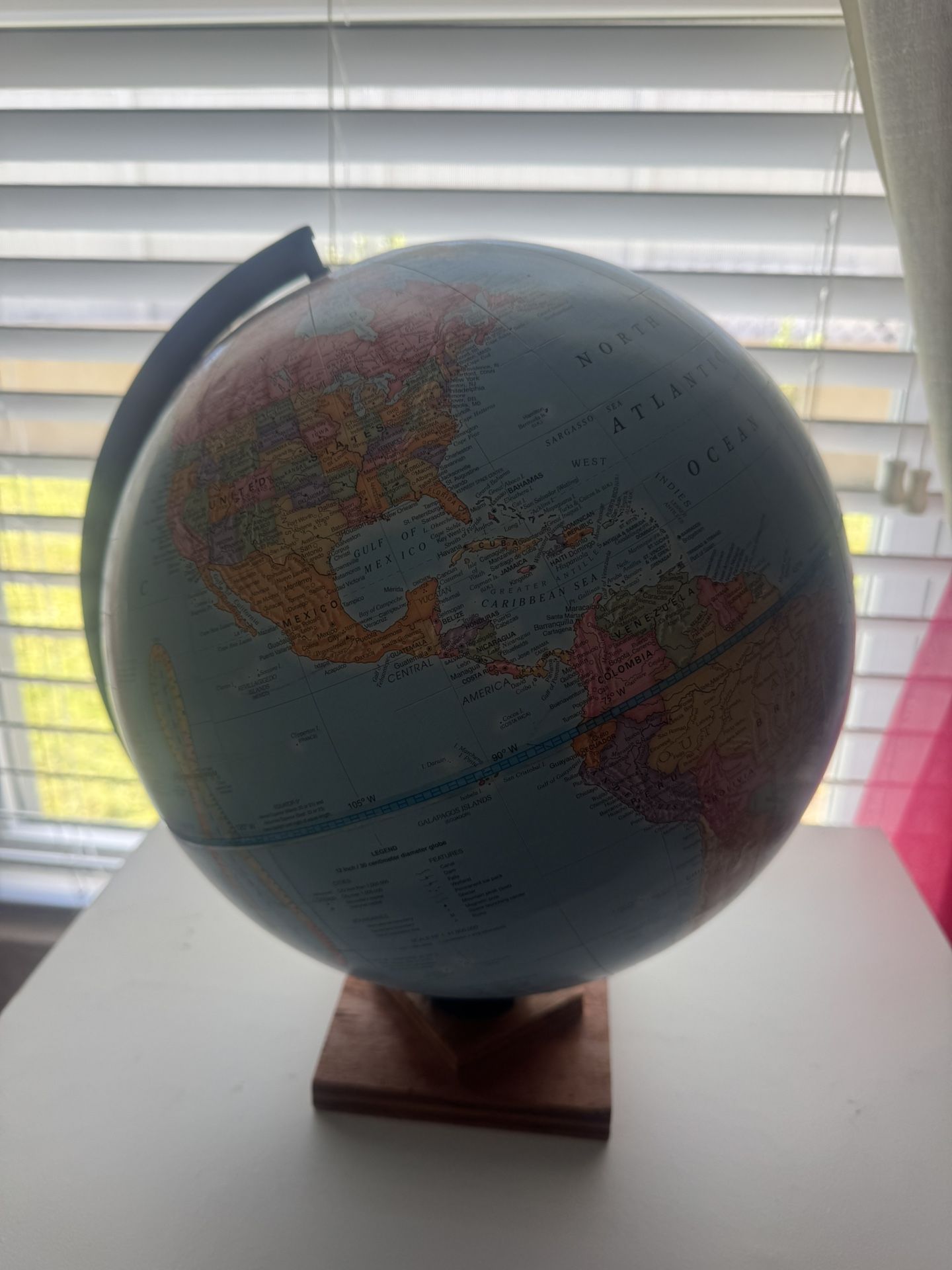 World π Map Globe π