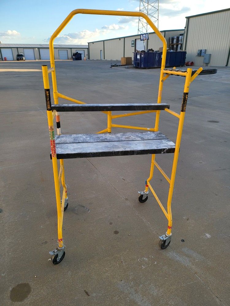 Metal tech Rolling Cart