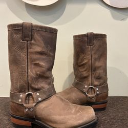 Harness Boot