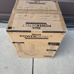 Shark PowerDetect™ 2-in-1 Robot Vacuum and Mop with NeverTouch™ Pro Base