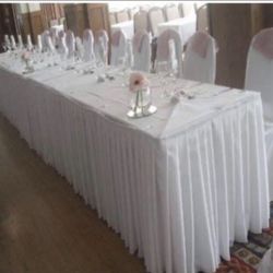 17 ‘ white accordion table skirt 