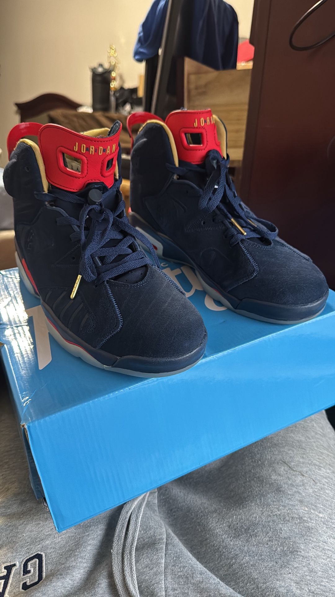 Jordan 6 Retro Doernbecher