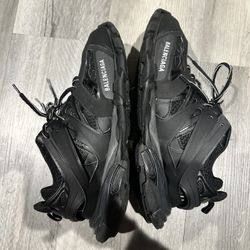  Balenciaga Tracks