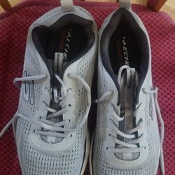 Skechers Men Size 10.5