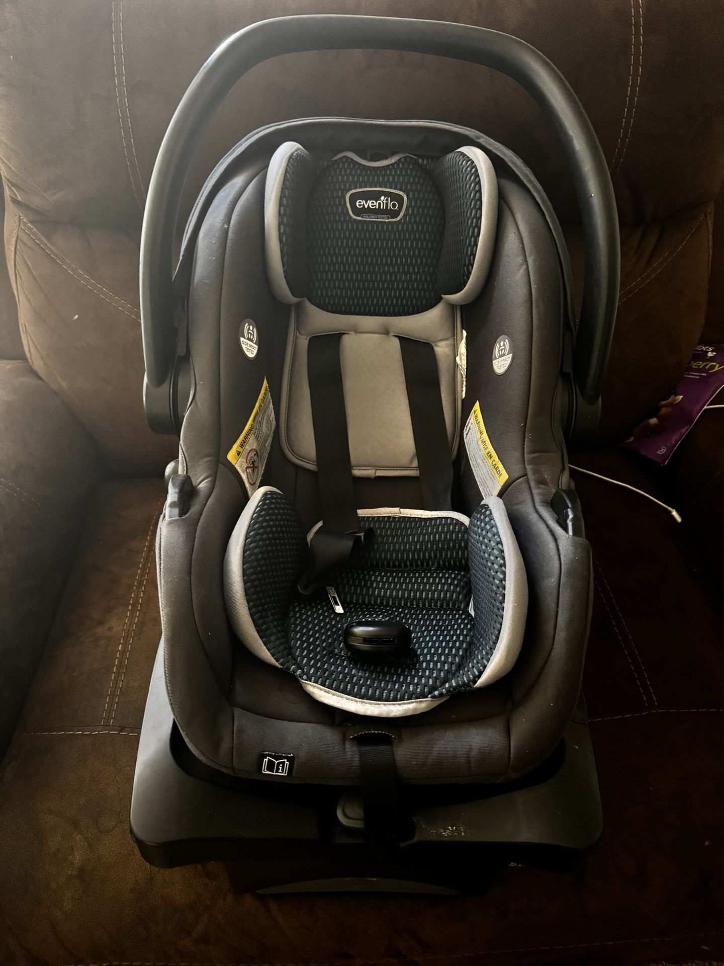 Even Flo Car Seat With Base