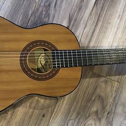 PRELUDE TC24 Classical Acoustic Guitar! Nylon Strings! Black Leather Guitar Case INCLUDED!