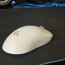 Logitech Superlight Mouse 