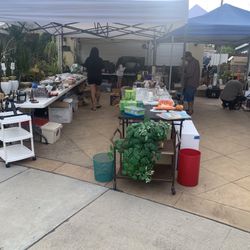 YARD SALE SAT AND SUNDAY 