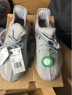 Yeezy Boost 350 V2 Light Grey Sneakers