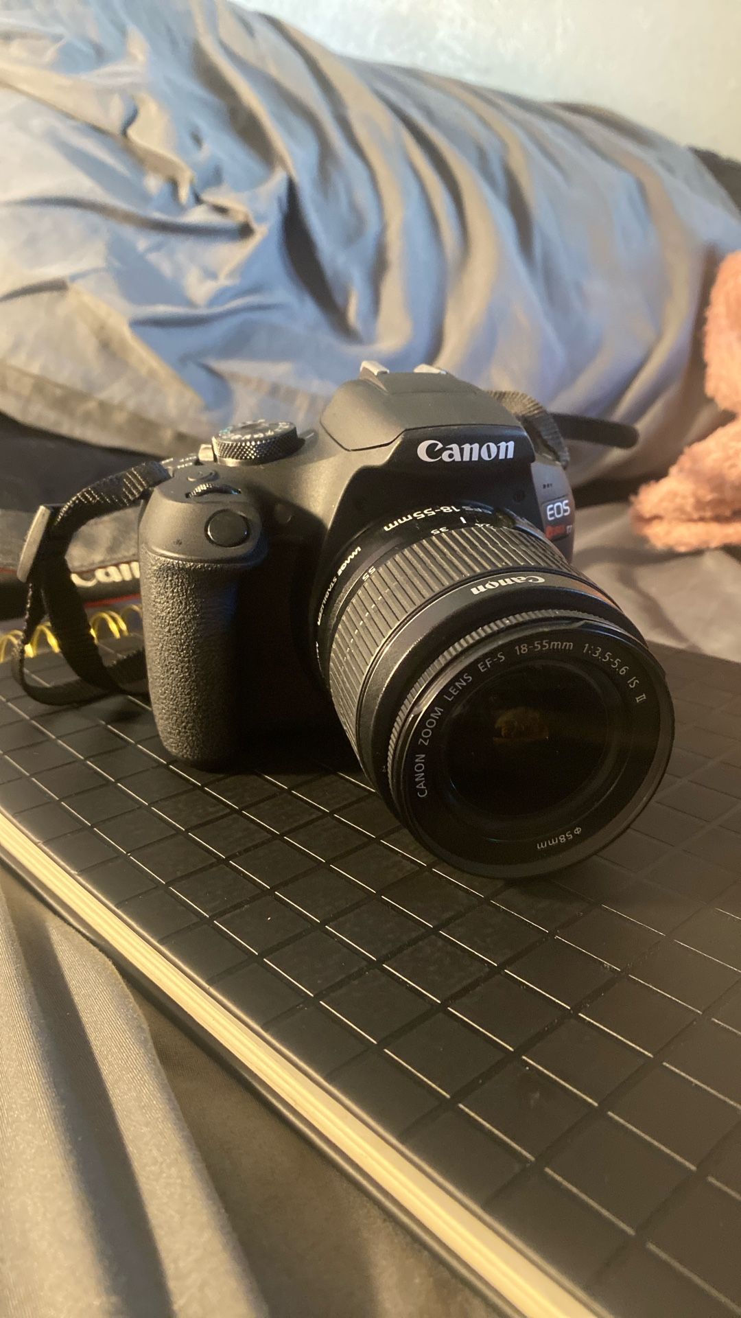 Canon Rebel T7i Camera