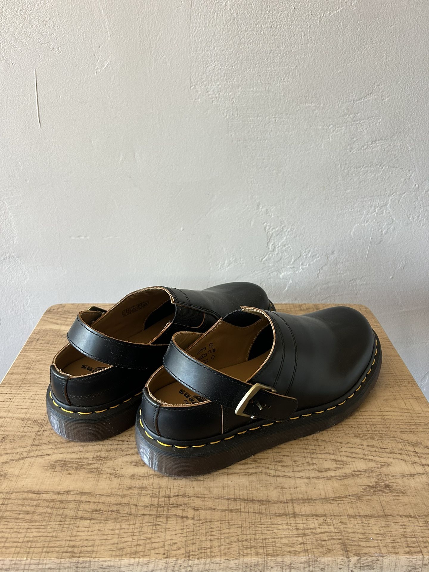Dr. Martens Isham Vintage Smooth Leather Slingback Mules – Size 10