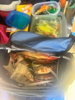 Selling all this fishing gear not needed anymore all is great.