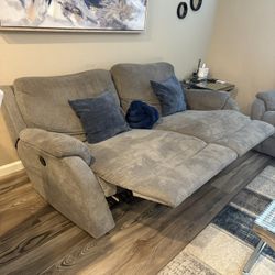 Elegant Reclining Living Room Set