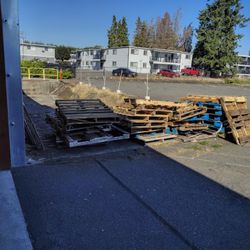 Free Pallets