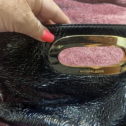Micheal Kors black clutch purse