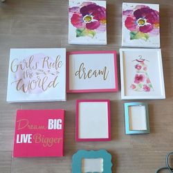 Girl’s Bedroom & Bathroom Décor Bundle